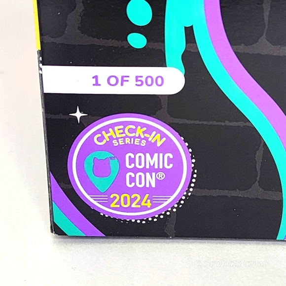 RESHMA 💡🐮 SDCC Blacklight Pink Cow Collectors Box Set 1 in 500 w light NIB - Picture 5 of 10